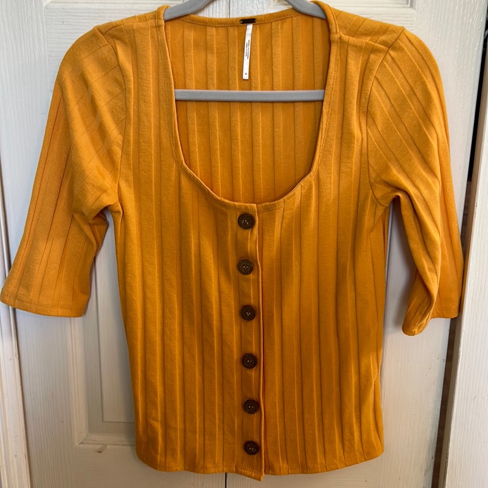 Gold, like new Free People sweater.
